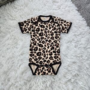 Laughing Giraffe Leopard and black trim bodysuit. Size 12-18M. New witho…
